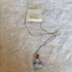 Cute Hello Kitty in Bathtub Necklace NWT